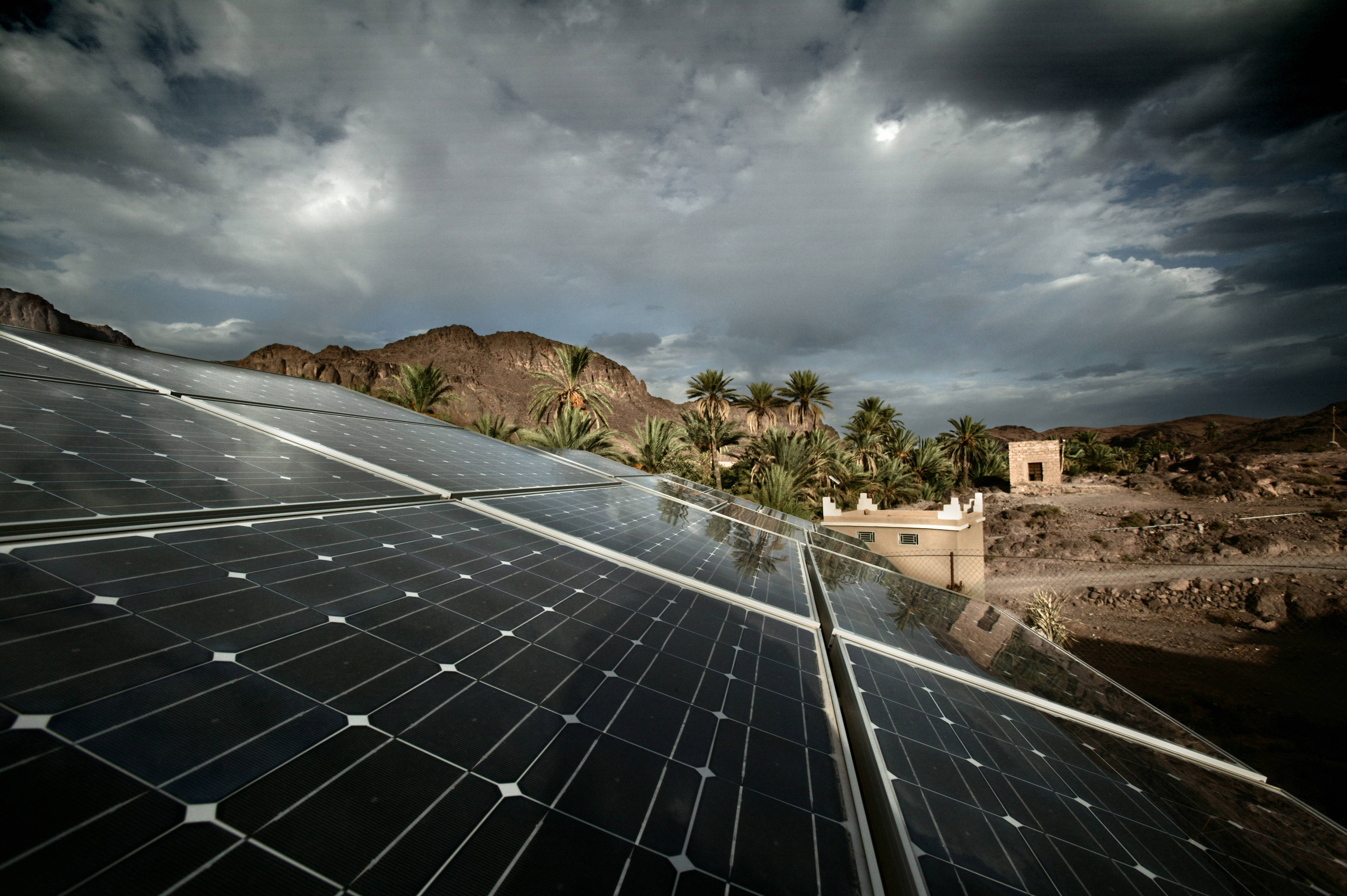 Африканска банка ще отпусне средства за 800 МВт соларни паркове в Мароко