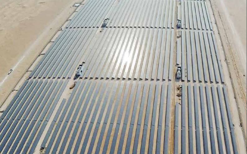 Дубай: 5 GW широкомащабен соларен проект се разраства