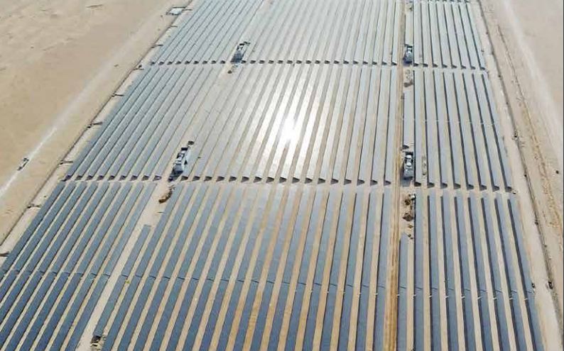 Дубай: 5 GW широкомащабен соларен проект се разраства