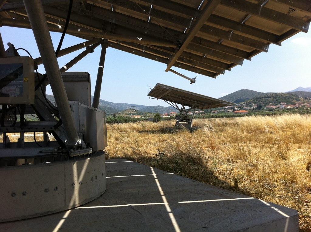 На търг в Гърция печелят проекти за 277 МВт вятър и слънце