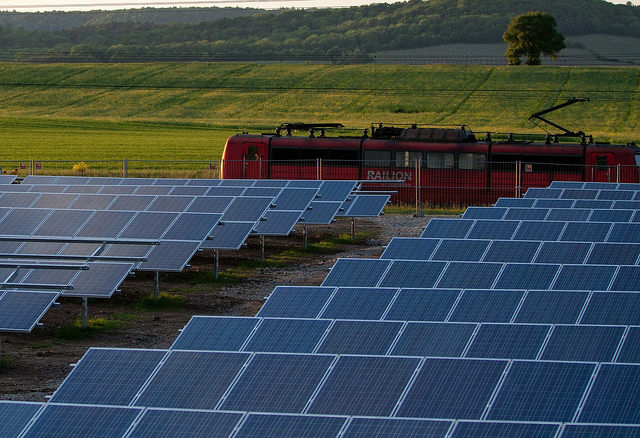 Sun Investment Group ще строи 250 МВт соларни мощности в Полша