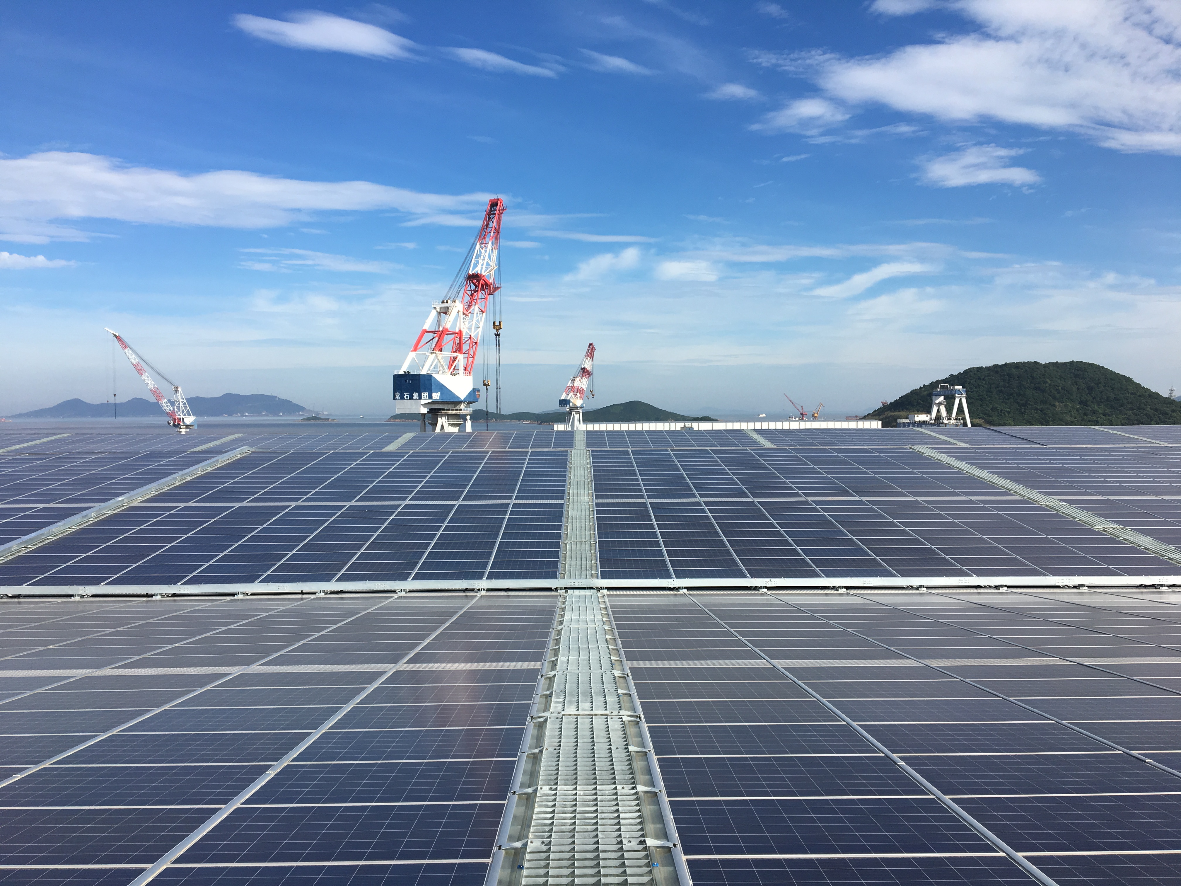 Соларните инсталации за 2018 ще подминат 108 ГВт